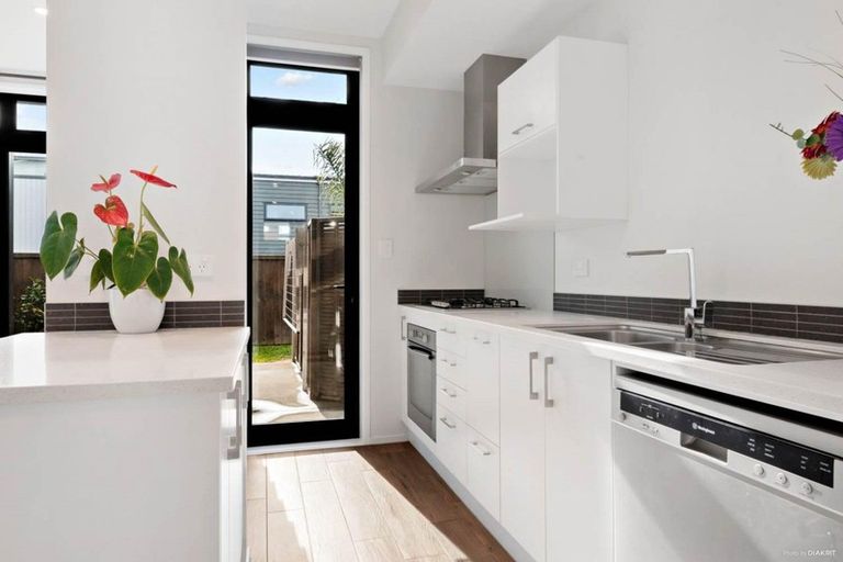 Photo of property in 26 Liquidambar Drive, Hobsonville, Auckland, 0616