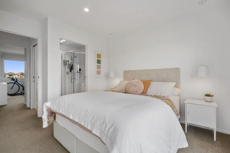 Photo of property in 26/47a Huntington Drive, Huntington Park, Auckland, 2013