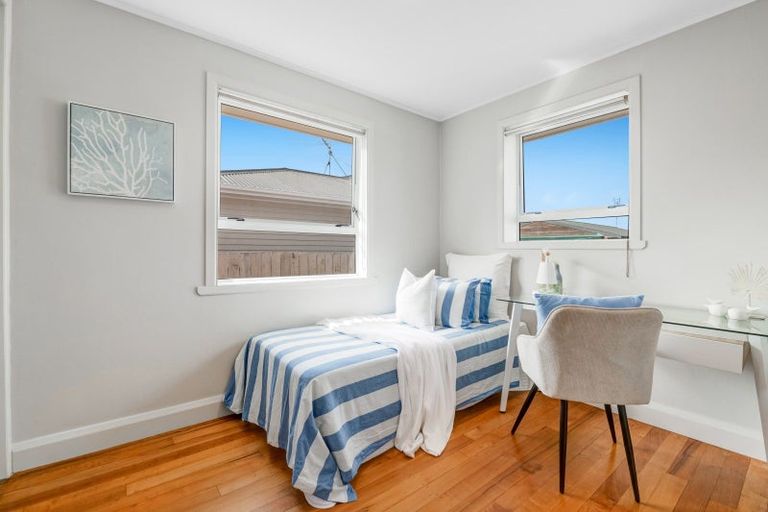 Photo of property in 1/179 Centreway Road, Orewa, 0931