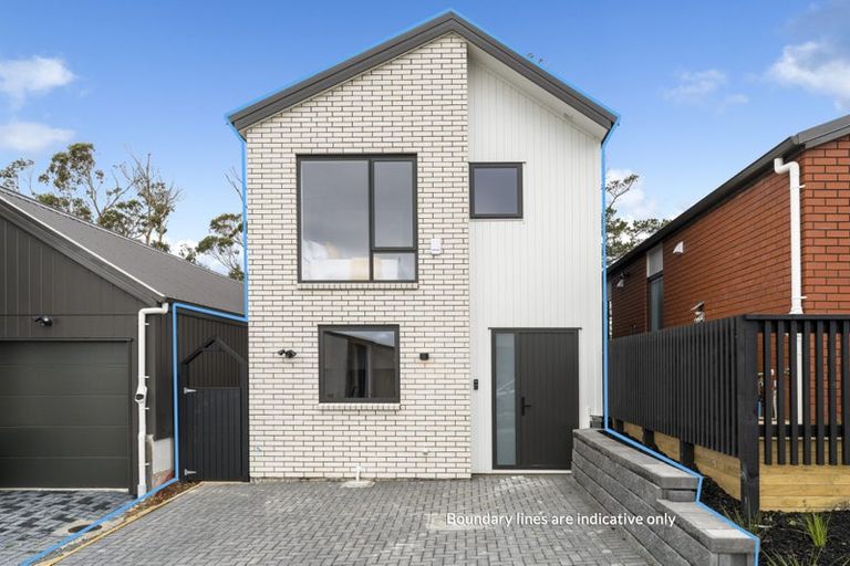 Photo of property in 35 Puhikawa Street, Massey, 0614