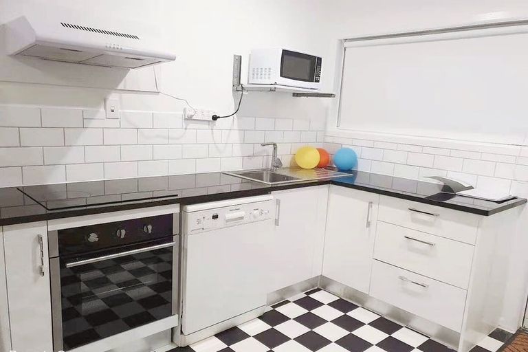 Photo of property in 3u3 Tralee Place, Hillcrest, Hamilton, 3216