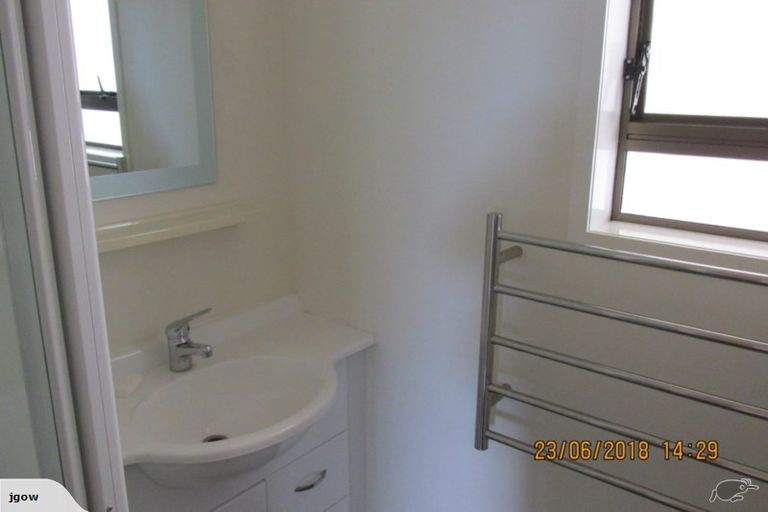 Photo of property in 8a Ford Avenue, Te Kamo, Kamo, 0112