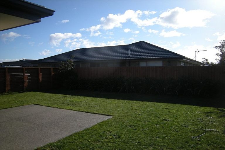 Photo of property in 15h Marlowe Place, Rolleston, 7614