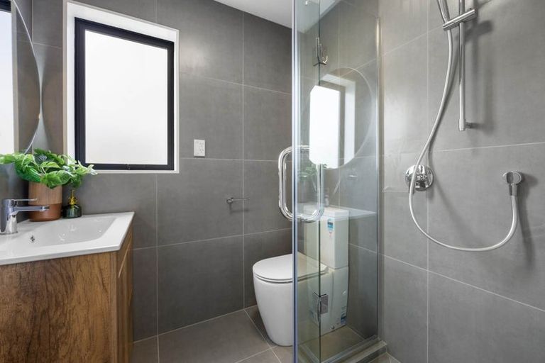 Photo of property in 3/21 Hetherington Road, Ranui, Auckland, 0612