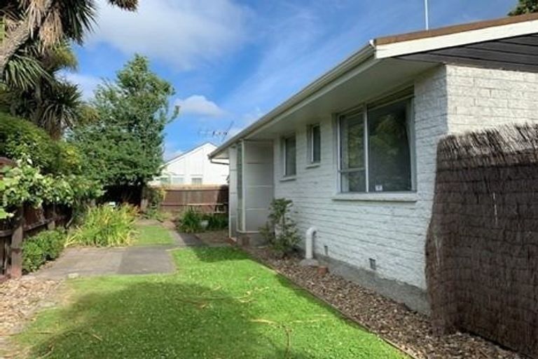 Photo of property in 1/42a Saint Martins Road, Saint Martins, Christchurch, 8022