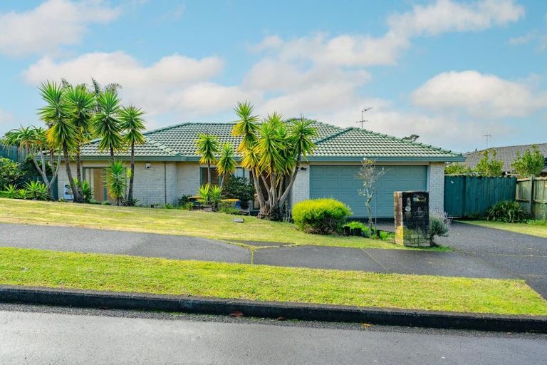 Photo of property in 3 Rosebay Rise, Henderson, Auckland, 0610