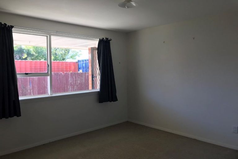 Photo of property in 2/294a Westminster Street, Mairehau, Christchurch, 8013