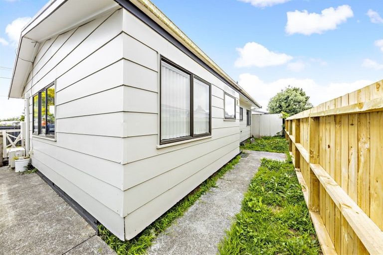 Photo of property in 1/41 Station Road, Takanini, 2112