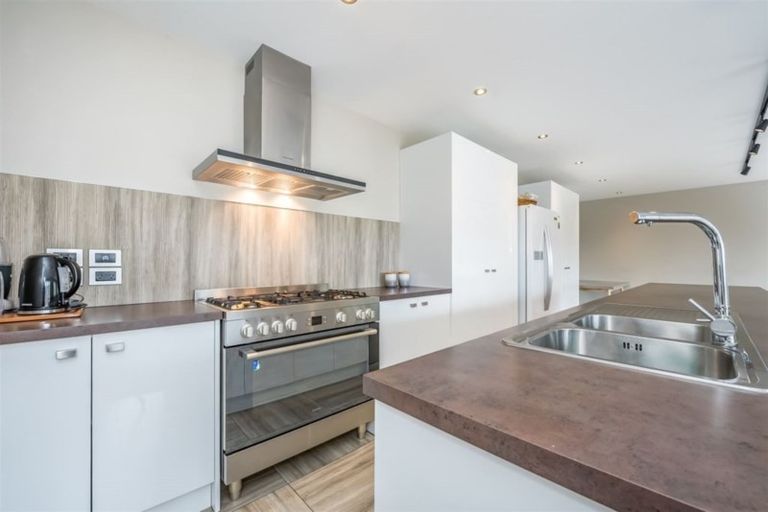 Photo of property in 9 Judd Crescent, Naenae, Lower Hutt, 5011