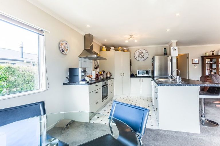 Photo of property in 2 Sam Meads Way, Greytown, 5712