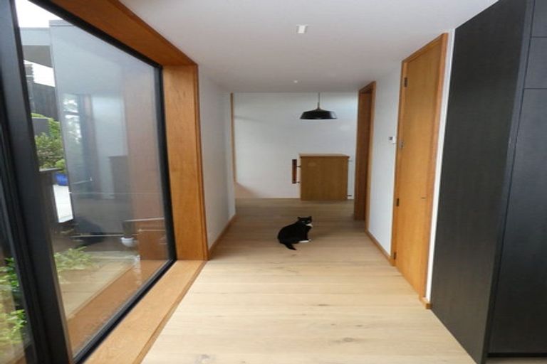 Photo of property in 61 Karepa Street, Brooklyn, Wellington, 6021