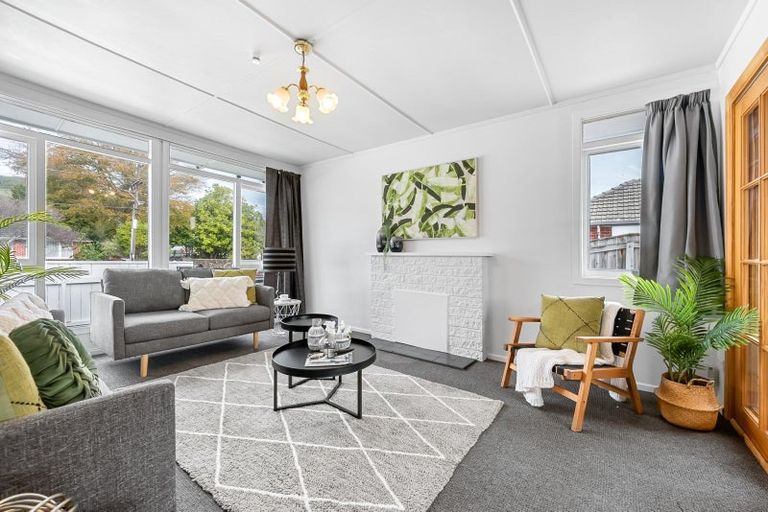 Photo of property in 12 Miro Street, Trentham, Upper Hutt, 5018