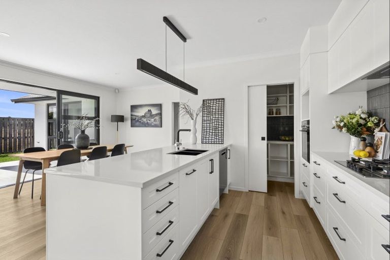 Photo of property in 30 Whakahaumako Road, Leamington, 3495