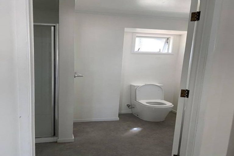 Photo of property in 72a Borich Road, Sunnyvale, Auckland, 0612