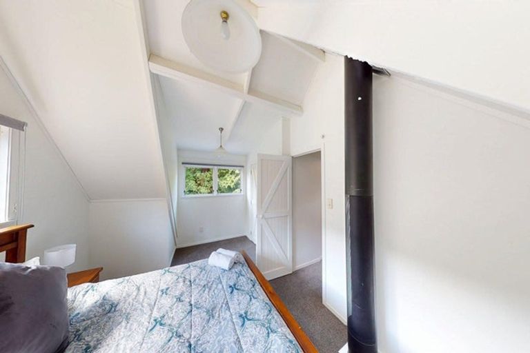 Photo of property in 6 Calder Road, Lake Okareka, Rotorua, 3076