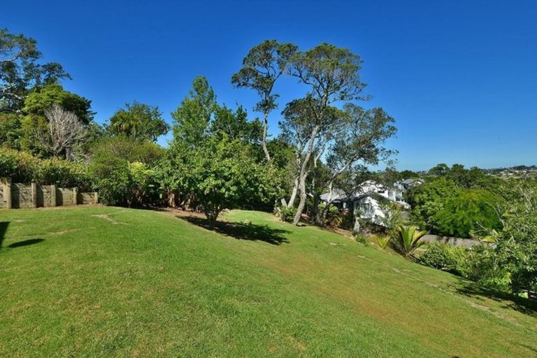 Photo of property in 20 John Road, Stanmore Bay, Whangaparaoa, 0932