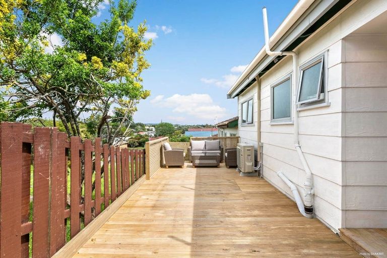 Photo of property in 3/23 Craigbank Avenue, New Lynn, Auckland, 0600
