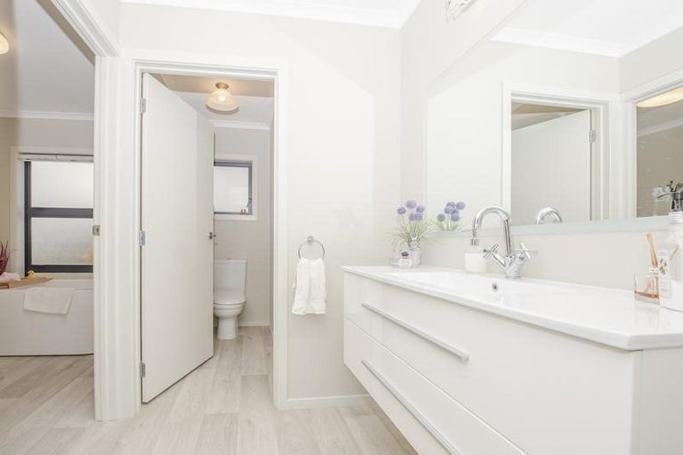 Photo of property in 13 Panners Cove Lane, Cromwell, 9384