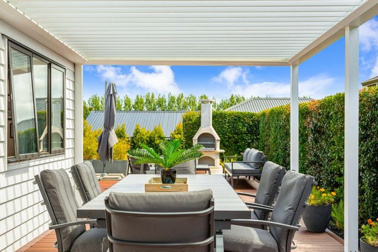 Photo of property in 54 Fruitlands Road, Kumeu, 0810