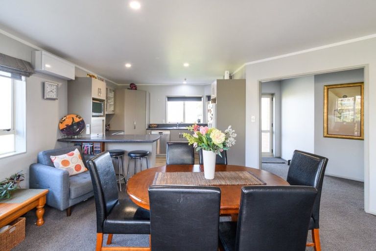 Photo of property in 101 Peter Hall Drive, Kelvin Grove, Palmerston North, 4414