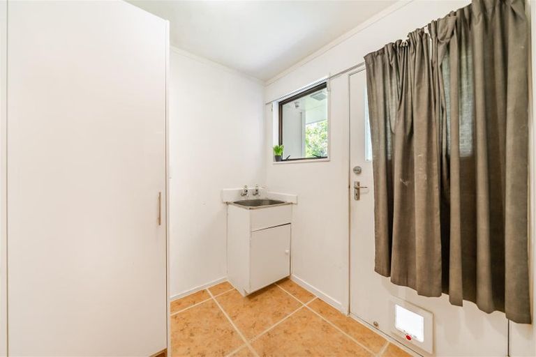 Photo of property in 93a Broderick Road, Johnsonville, Wellington, 6037