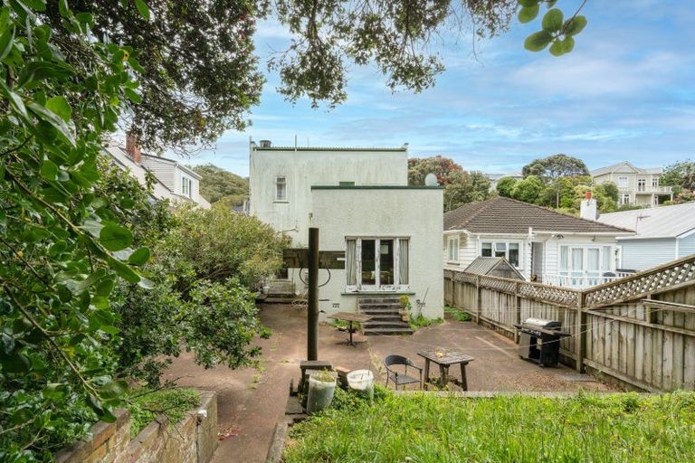 Photo of property in 323 Adelaide Road, Newtown, Wellington, 6021