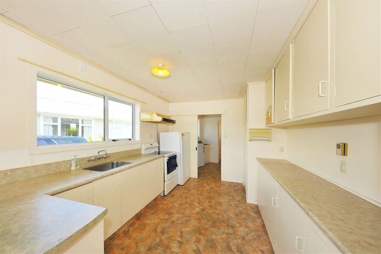 Photo of property in 43 Gainsborough Street, Hoon Hay, Christchurch, 8025
