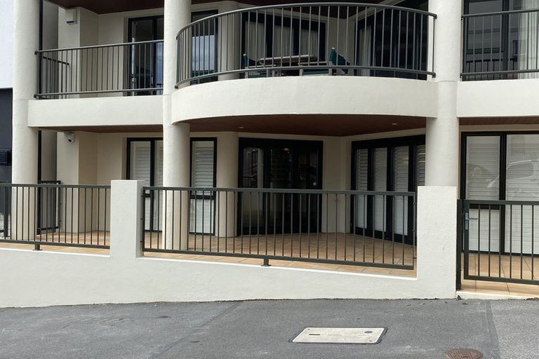Photo of property in 13/22u Oriental Terrace, Oriental Bay, Wellington, 6011