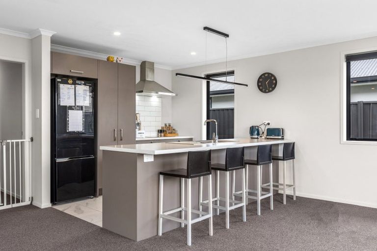 Photo of property in 8 Ash Lane, Omokoroa, 3114