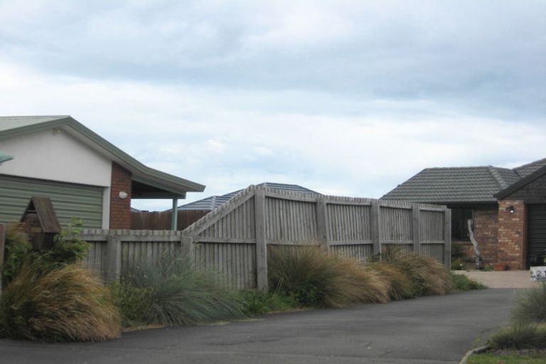 Photo of property in 19 Quantock Place, Burwood, Christchurch, 8083
