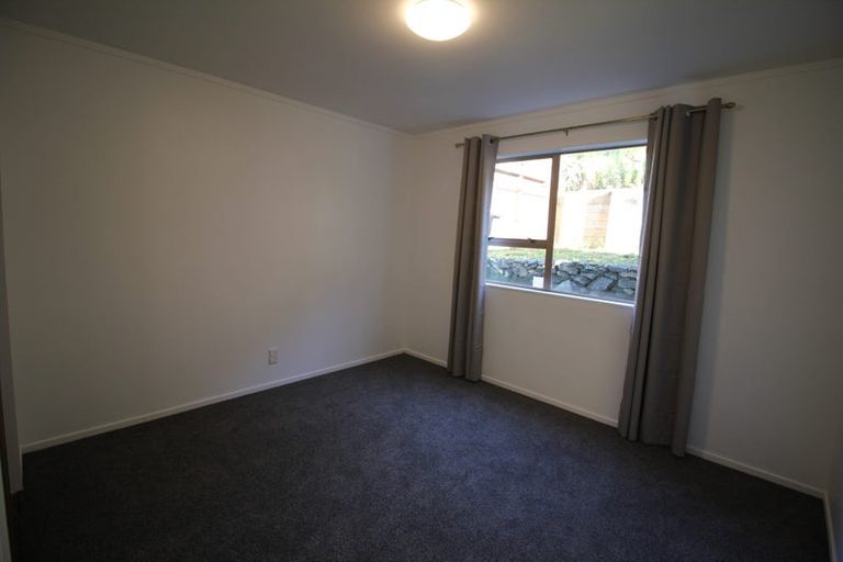 Photo of property in 21 Te Kiteroa Grove, Churton Park, Wellington, 6037