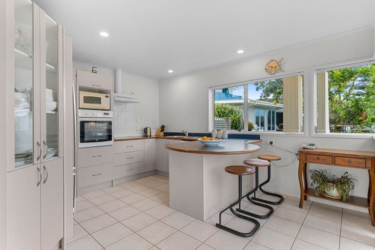 Photo of property in 906 Pataua South Road, Pataua South, Onerahi, 0192