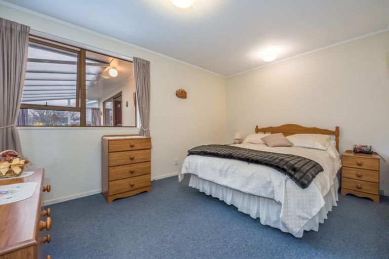 Photo of property in 70 California Drive, Totara Park, Upper Hutt, 5018