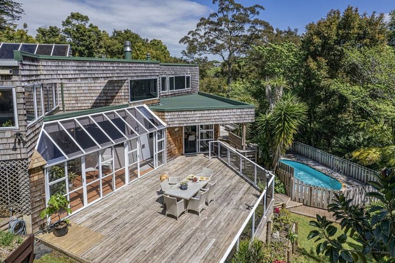 Photo of property in 2 Saint Marys Place, Onerahi, Whangarei, 0110