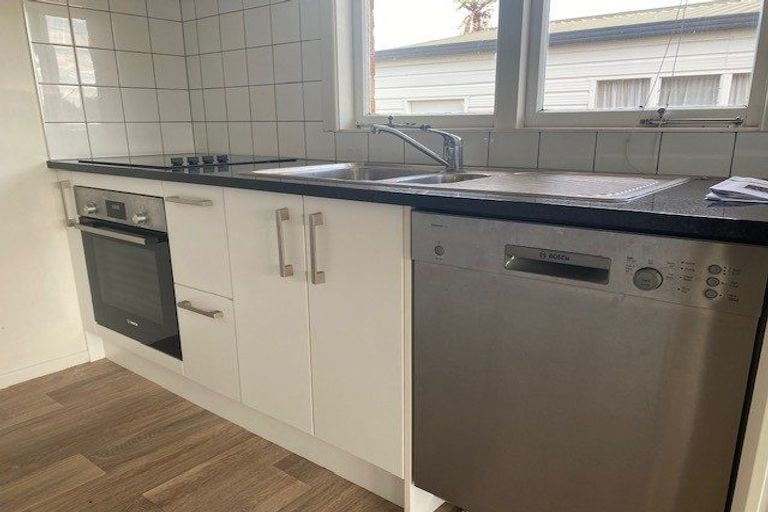 Photo of property in 17 Augusta Street, Fairfield, Hamilton, 3214