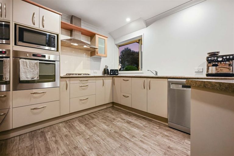 Photo of property in 14 Rosewood Court, Huntington, Hamilton, 3210