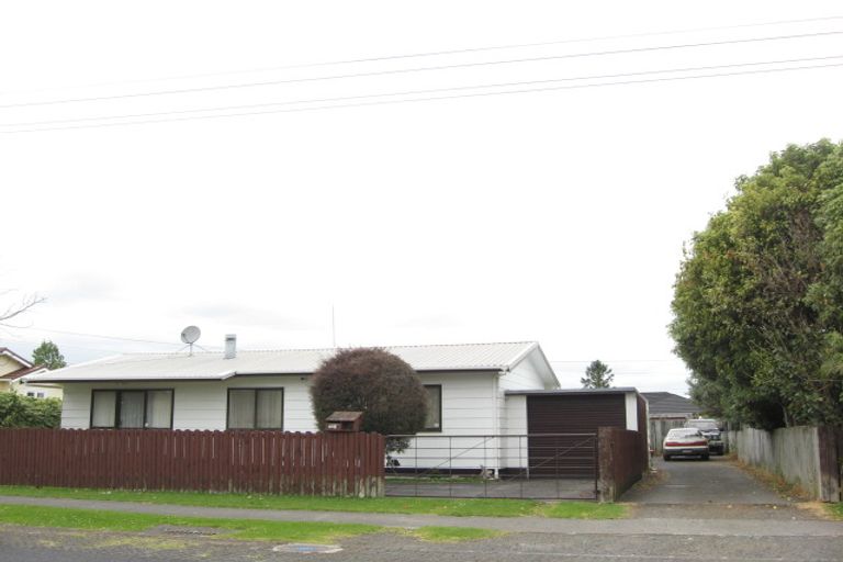 Photo of property in 3/45 Station Road, Takanini, 2112