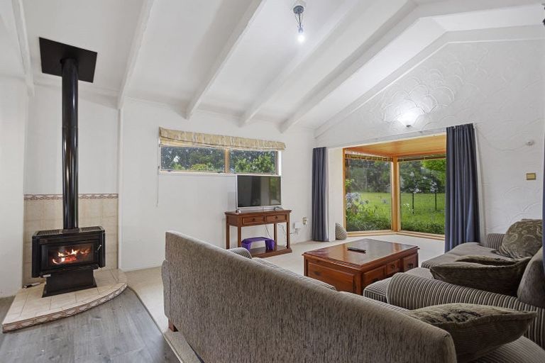 Photo of property in 146 Moana Anu Anu Avenue, Whangamata, 3620