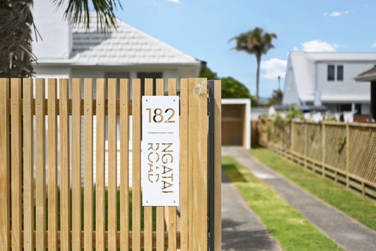 Photo of property in 182 Ngatai Road, Otumoetai, Tauranga, 3110