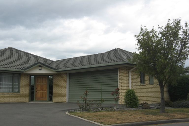 Photo of property in 1/21 Quantock Place, Burwood, Christchurch, 8083