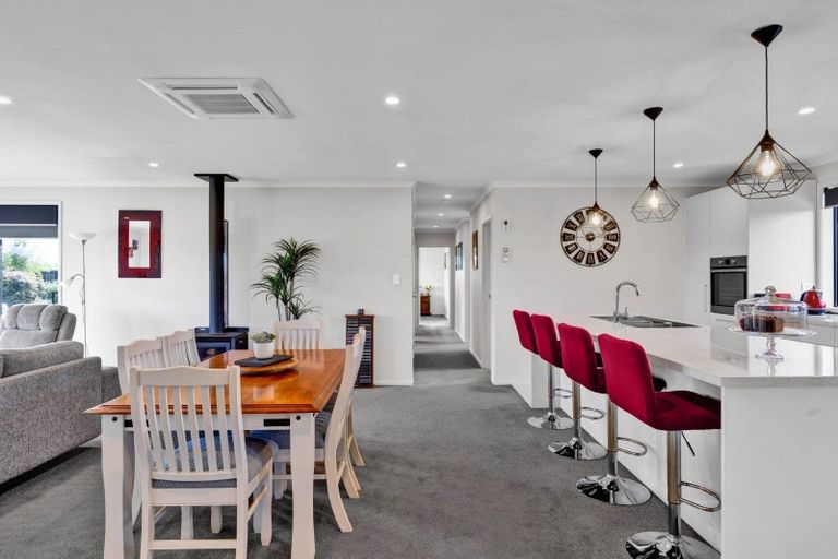 Photo of property in 472 Turuturu Road, Hawera, 4674