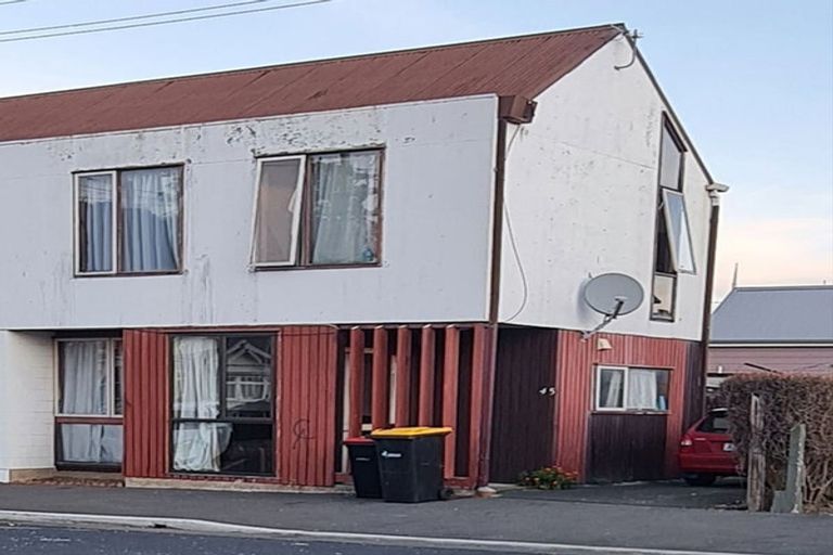 Photo of property in 45 Howe Street, North Dunedin, Dunedin, 9016