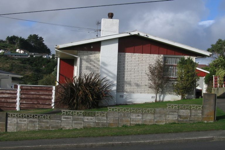 Photo of property in 62 Mark Avenue, Paparangi, Wellington, 6037