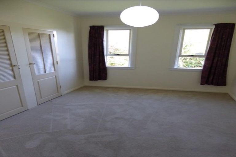 Photo of property in 223 Centaurus Road, Saint Martins, Christchurch, 8022