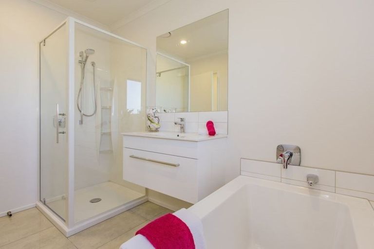 Photo of property in 1 Mccrorie Road, Wigram, Christchurch, 8025