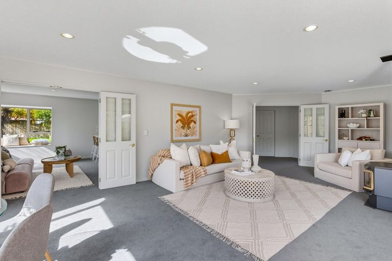 Photo of property in 2 Leigh Place, Paraparaumu Beach, Paraparaumu, 5032