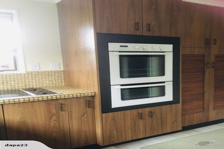 Photo of property in 9 Huhana Court, Hokowhitu, Palmerston North, 4410