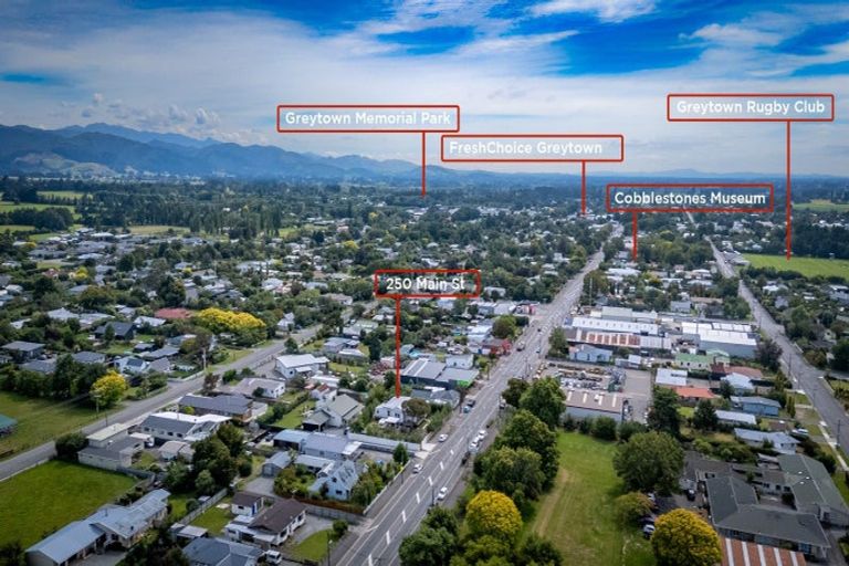Photo of property in 250 Main Street, Greytown, 5712