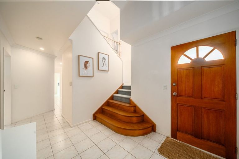 Photo of property in 4 Amesbury Drive, Churton Park, Wellington, 6037