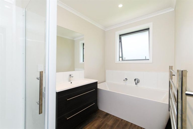 Photo of property in 35 Oldfield Lane, Marton, 4710